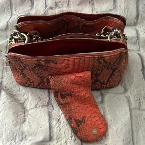 🔵LIKE NEW Henri Bendel Coral Snake Bag - Picture 13 of 13